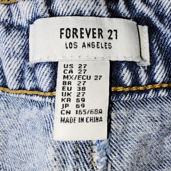 Forever 21 Juniors 27 Distressed Medium Wash Denim Blue Shorts Summer Shorts - Picture 6 of 6